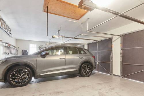 Garage - 