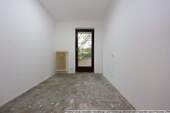 16 Kinderzimmer 1 mit Zugang zum Balkon - 