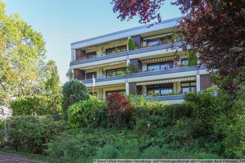 1 Hausansicht Balkone - großzügig geschnittene 3,5-Zimmer mit 2 Balkonen