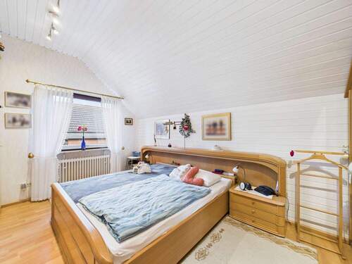 Schlafzimmer 1 DG - 