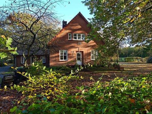 Außenansicht - Hude-Hurrel: Ländlich umgeben von alten Bäumen!