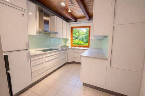 Küche - Mehrfamilienhaus, Wohnhaus mit 220,00 m&sup2; in Hamburg zum Kaufen