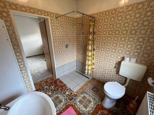 EG Bad mit Dusche (1) - 