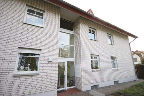 Außen - 2 Zimmer Etagenwohnung zur Miete in Lage