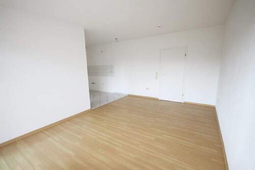 Wohn-/Esszimmer - 