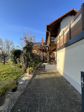 Zugang zur DG Wohnung - 