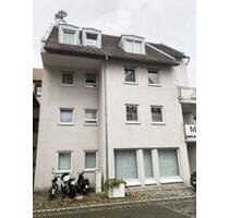 4 Zi. Wohnung, Einbauküche, Garagenstellplatz, Balkon, einfach nur einziehen - Scheer