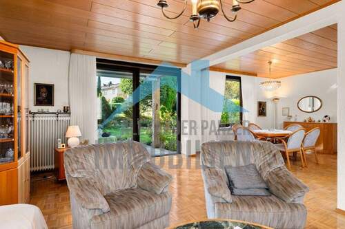 Wohnzimmer - Reihenmittelhaus mit 137,90 m&sup2; in Kassel zum Kaufen