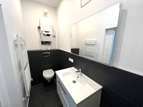 Badezimmer 1. OG - 