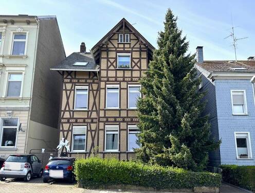Frontansicht - Zentrumsnahes Wohn- und Geschäftshaus (1 Gewerbe + 3 Wohnungen) in Schwelm - voll vermietet