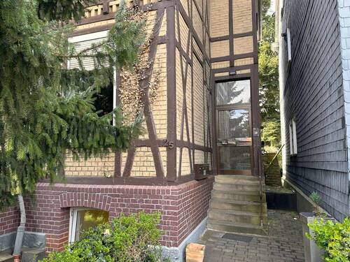 Hauseingang - 9 Zimmer Mehrfamilienhaus, Wohnhaus in Schwelm