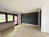 .. heller Wohnbereich ! - 