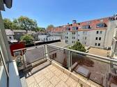 Balkon - Helle 3 Zimmerwohnung mit Balkon in zentraler Lage