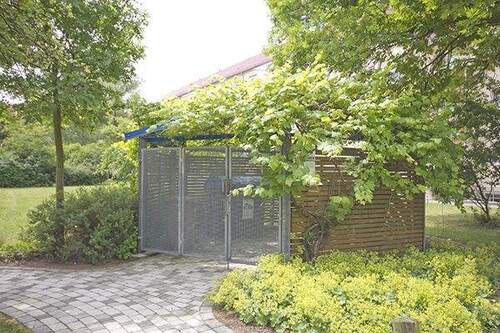 Müllcontainerhaus - Etagenwohnung mit 49,30 m² in Halle (Saale) zur Miete