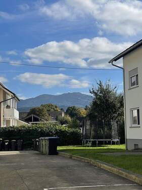 schöner Blick zum Hochblauen - 2 Zimmer Etagenwohnung in Buggingen