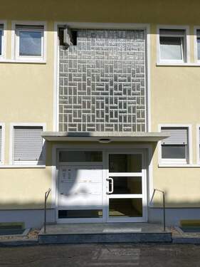 Hauseingang - Etagenwohnung mit 58,20 m&sup2; in Buggingen zum Kaufen
