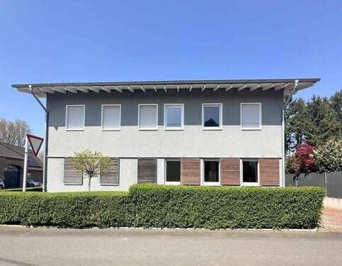 Gesamtanischt Doppelhaus - 4 Zimmer Doppelhaushälfte zur Miete in Mönchengladbach