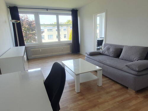 Wohnzimmer 1 - FREIE helle Eigentumswohnung - 198.000,00 EUR Kaufpreis, ca.  35,00 m² Wohnfläche