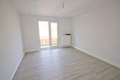 Wohnzimmer - Nachnutzer gesucht! 3-Raumwohnung im beliebten Stadtteil Frohe Zukunft!