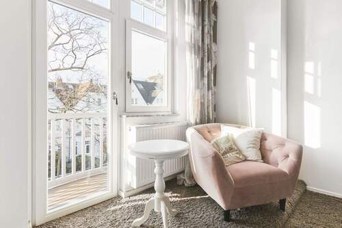 Schlafzimmer mit Balkon - 