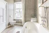 Badezimmer mit Ausblick - 