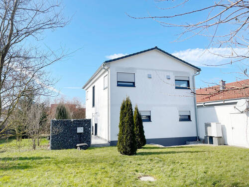 Bild 1 - Modernes Einfamilienhaus Baujahr 2015 mit Wärmepumpe in Pfaffenhofen