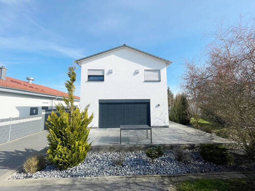 Westansicht - 4 Zimmer Einfamilienhaus zum Kaufen in Pfaffenhofen