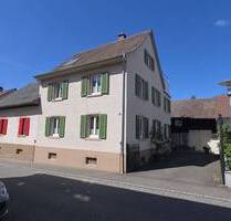 Haushälfte mit EBK, 3 Bäder, Scheune, Garage... - Kandern