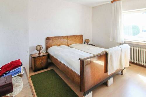 Schlafzimmer EG - 