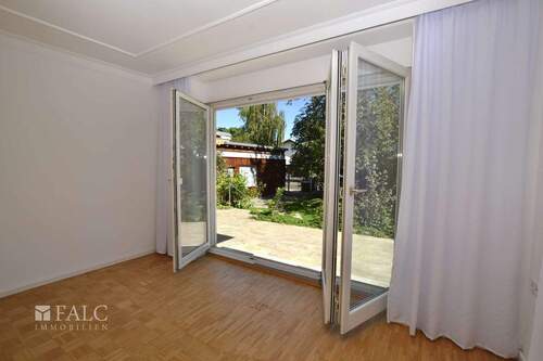 Wohnzimmer - Doppelhaushälfte mit 159,00 m² in Gauting zur Miete