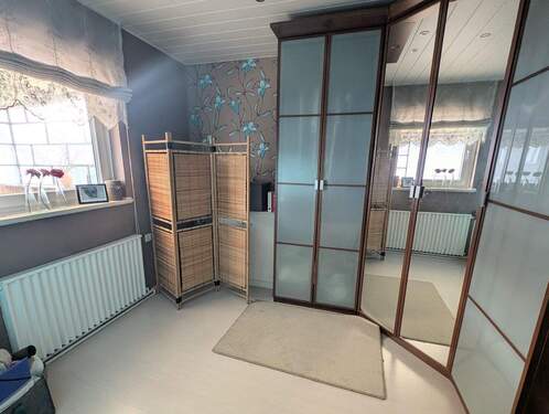 Ankleide bzw. Zimmer - 