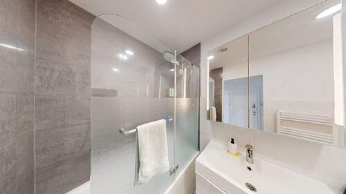 Bad / Einheit 2.OG - 