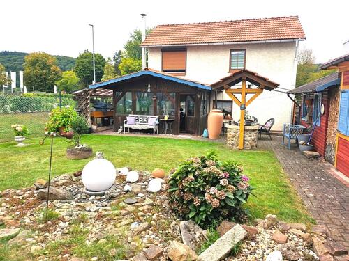 6 - 7 Zimmer Mehrfamilienhaus, Wohnhaus zum Kaufen in Hann. Münden