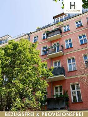 Straßenfassade - 