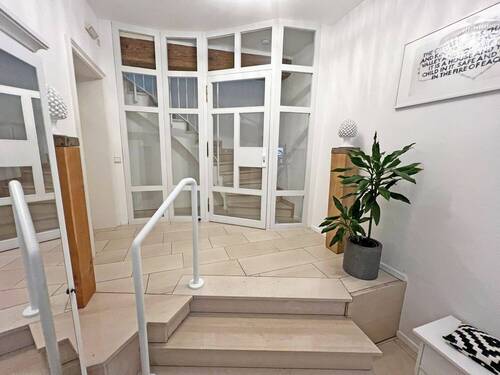 Eingangsbereich - 6 Zimmer Einfamilienhaus in Weinheim