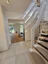 Treppenhaus Flur.jpg - 4 Zimmer Einfamilienhaus in Berlin
