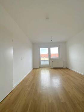 Wohnzimmer - 3 Zimmer Etagenwohnung zum Kaufen in Berlin