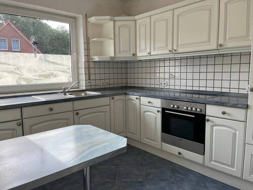 Kochen mit EBK - 6 Zimmer Mehrfamilienhaus, Wohnhaus zum Kaufen in Norden