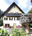 Zweifamilienhaus mit Garage - Krisenfest: Zwei-Familien-Haus * top renoviert * Autarkie und Selbstversorgung garantiert