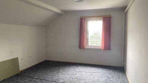 Zimmer im OG - 