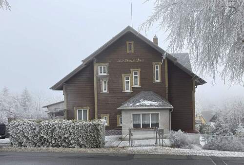 Straßenansicht - 6 Zimmer Einfamilienhaus zum Kaufen in Kurort Oybin