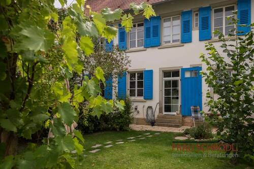 Bild 2 - 8 Zimmer Mehrfamilienhaus, Wohnhaus zum Kaufen in Blumberg / Kommingen