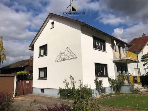 Bild 1 - Großzügiges Zweifamilienhaus mit Charme und herrlichem Grundstück!