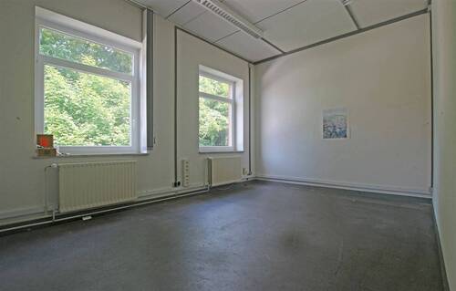 Raum - vor der Renovierung - 1 Zimmer Büro in Geesthacht