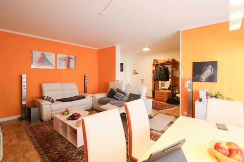 Wohnzimmer 2 - Etagenwohnung mit 71,70 m&sup2; in Karben zum Kaufen