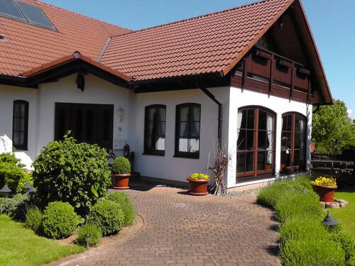 Bild 2 - 7 Zimmer Einfamilienhaus zum Kaufen in Quedlinburg