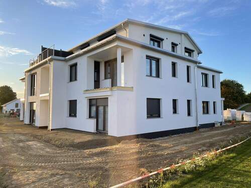 Süd-Ost - MFH 31188 Holle Eigentumswohnungen 54-105 m²3-6 Zi. Fahrstuhl Neubau Effiz.-Haus 40 KfWKfW1,3%