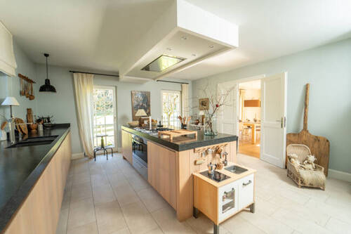  Großzügige Küche ... - 