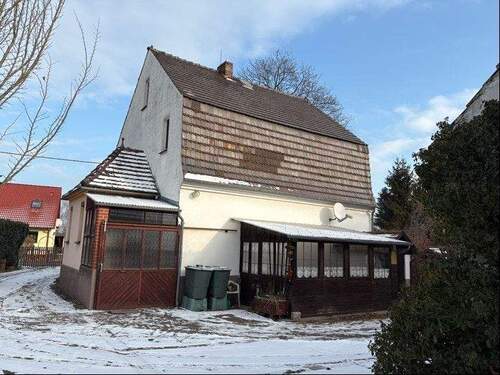 Hintere Ansicht Wohnhaus - Einfamilienhaus mit 98,00 m&sup2; in Rietschen zum Kaufen