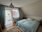 Kinderzimmer 2 mit Zugang zum Balkon - 